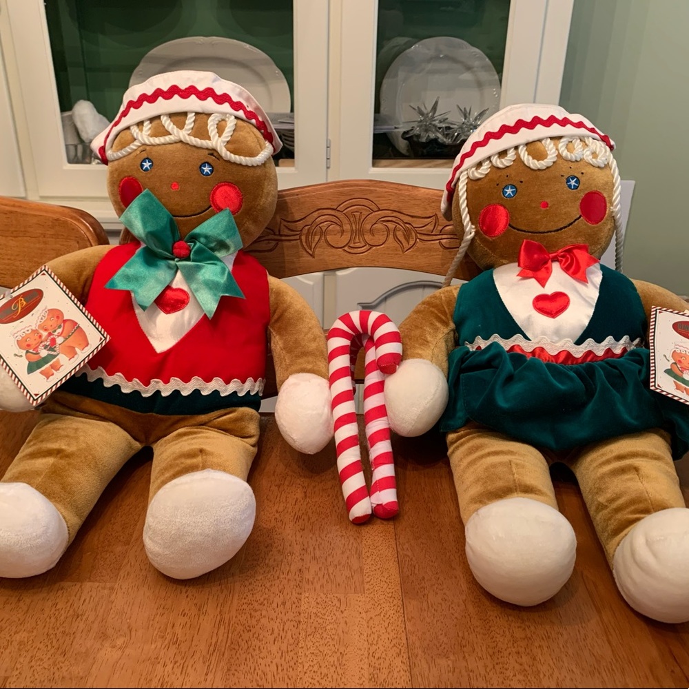 Gingerbread man and woman